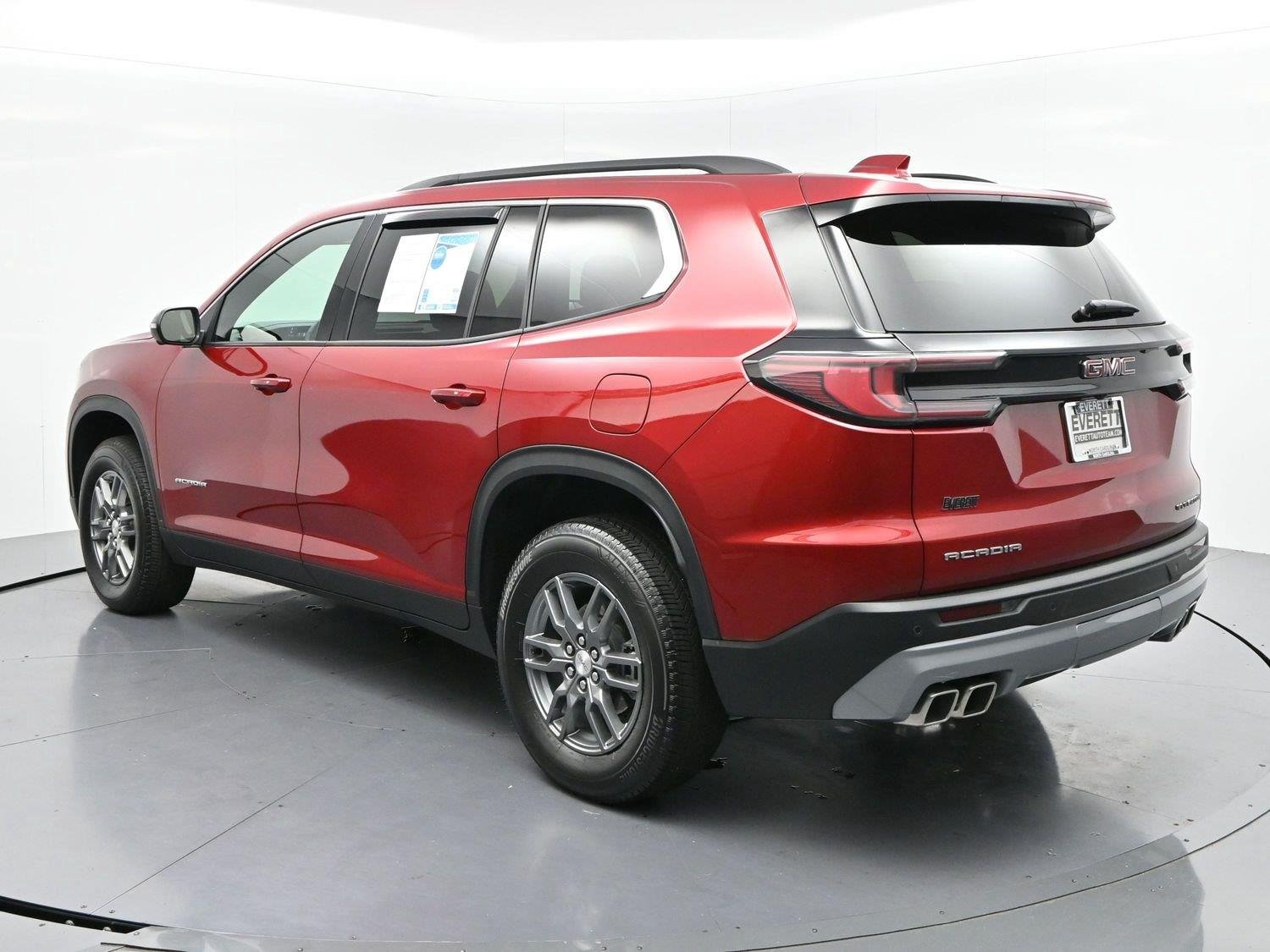 Used 2025 Volcanic Red Tintcoat GMC Elevation image 5
