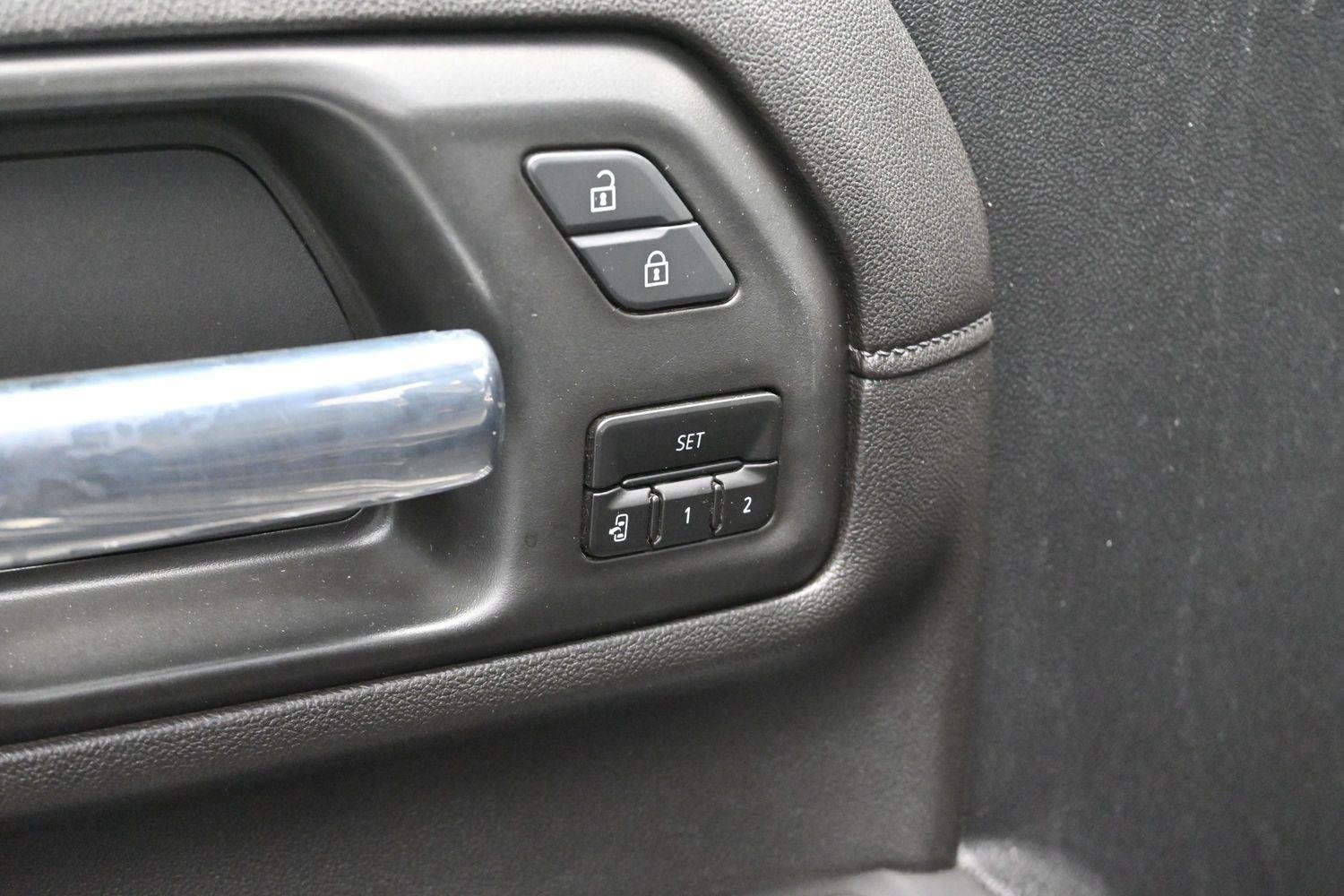 Used 2021 Ebony Twilight Metallic GMC Denali image 11