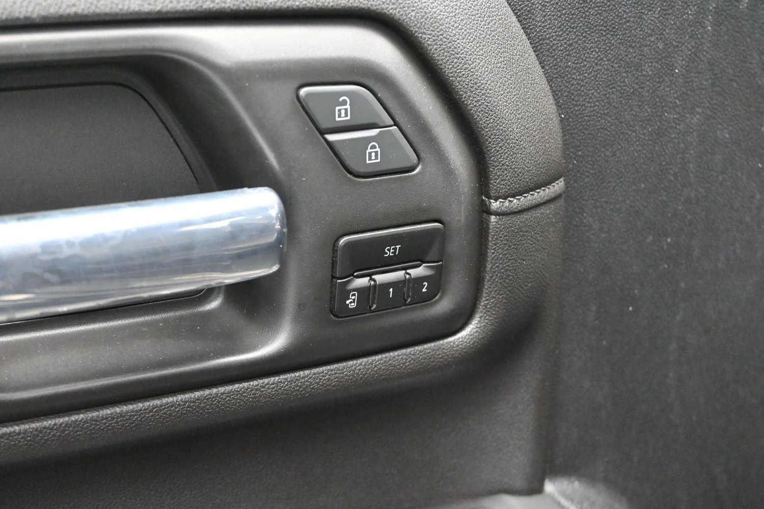 Used 2021 Ebony Twilight Metallic GMC Denali image 11