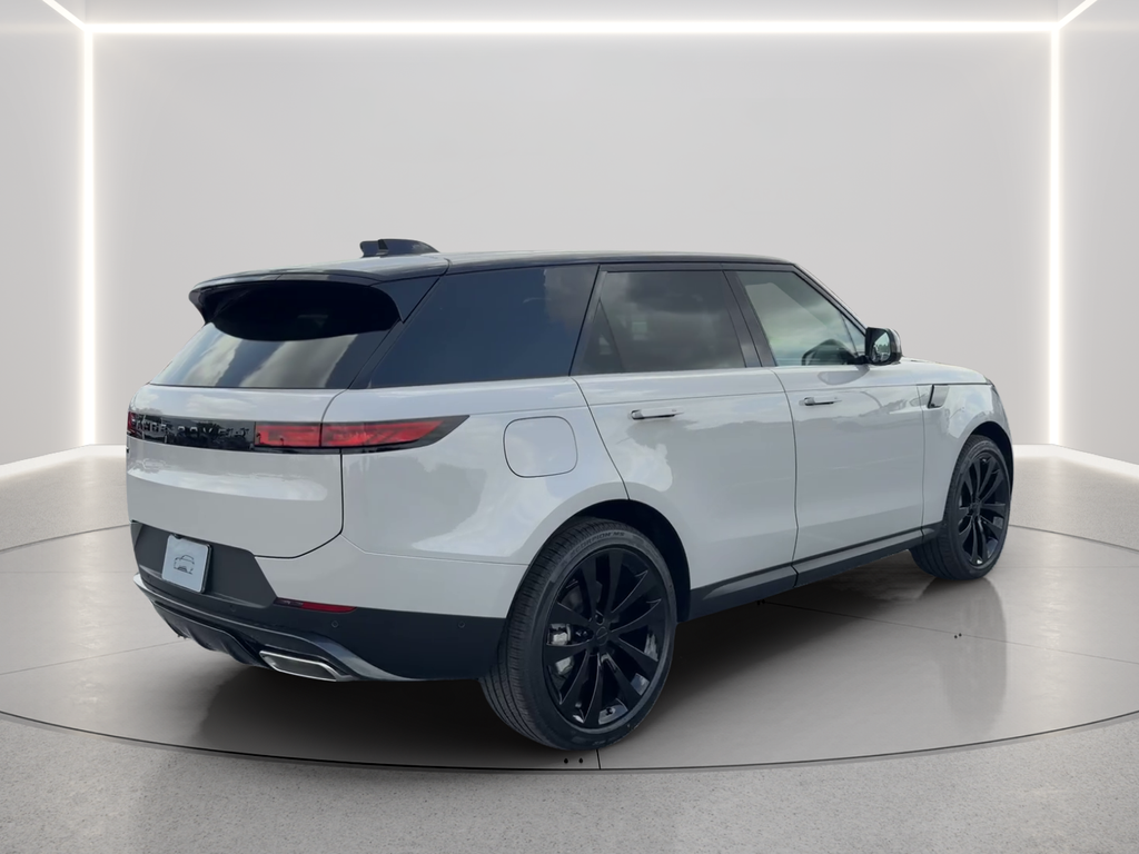 New 2026 Borasco Grey Land Rover SE image 5