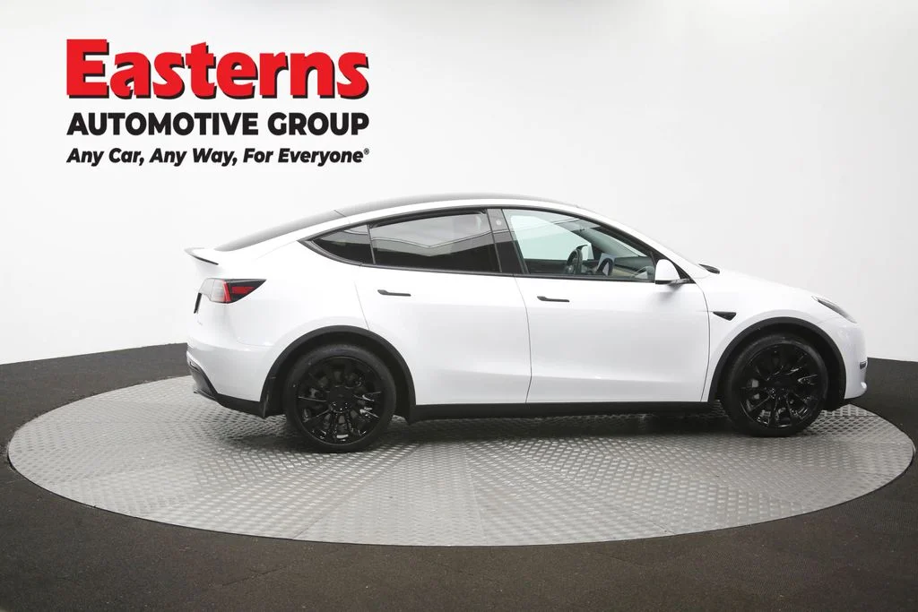 Used 2021 White Tesla Long Range image 40