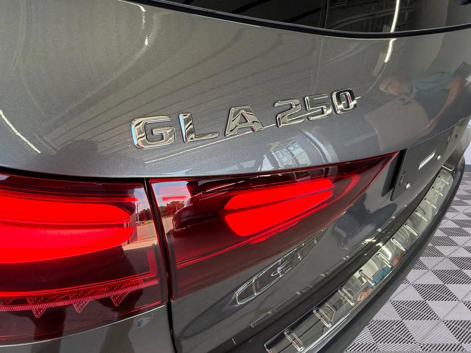 New 2026 Grey Mercedes-Benz GLA 250 4MATIC SUV image 30