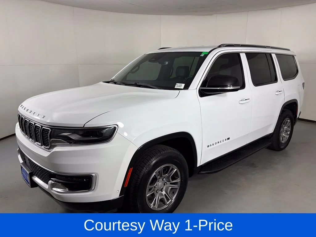 Used 2023 White Jeep Base image 5