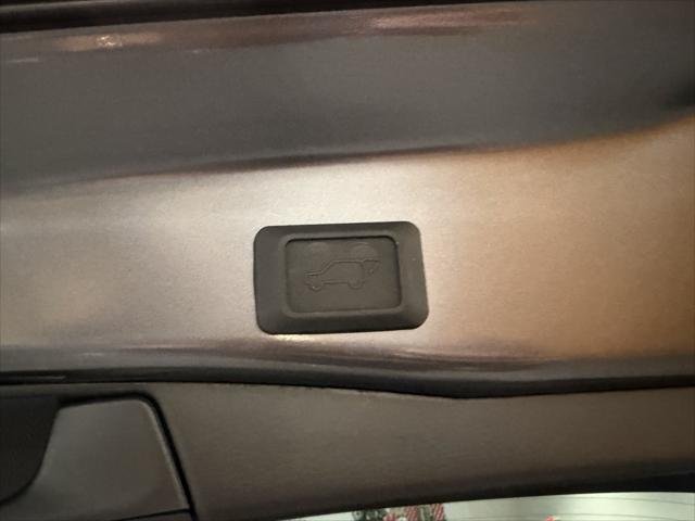 Certified Used 2024 MAGNETIC GRAY MET. Toyota  image 34