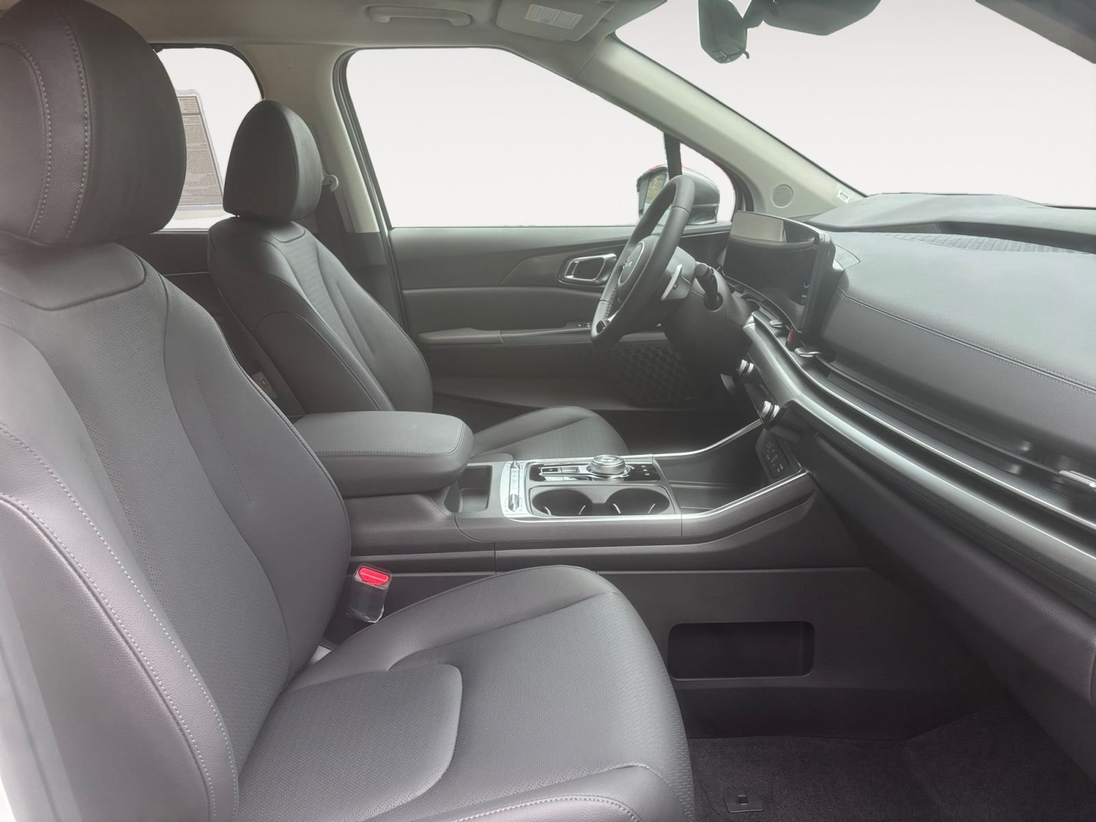 New 2026 Snow White Pearl Kia SX Prestige image 15