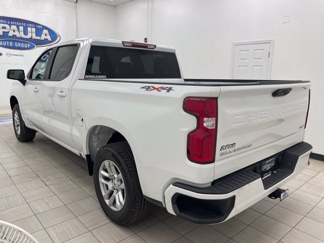 New 2026 Summit White Chevrolet RST image 19