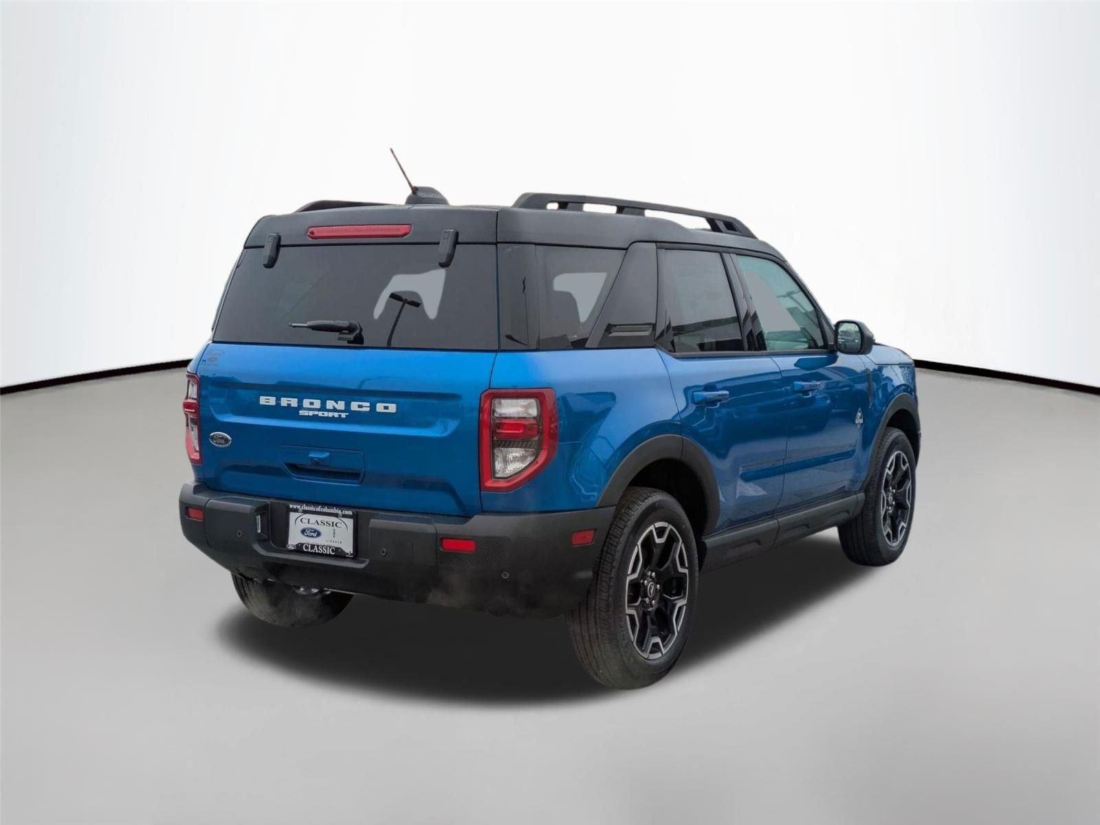 New 2025 Velocity Blue Metallic Ford Outer Banks® image 5