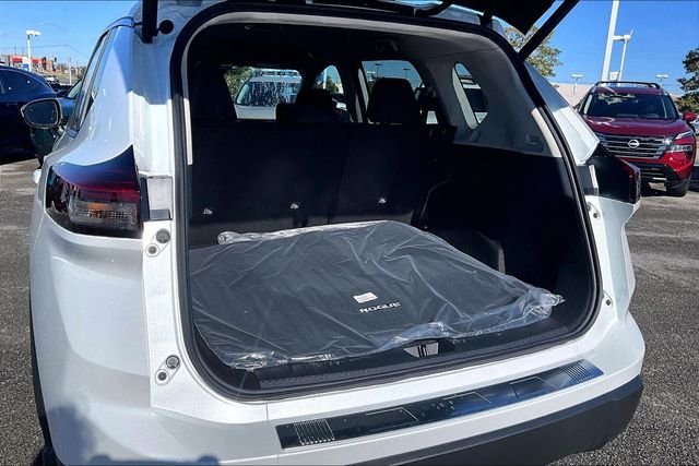 New 2026 Nissan Rogue SV 4D Sport Utility