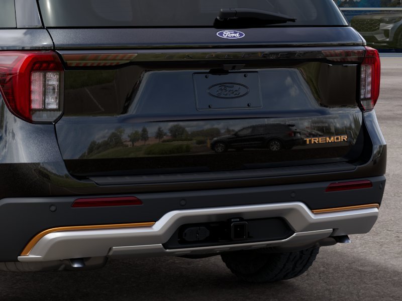 New 2027 Agate Black Metallic Ford Tremor® image 23