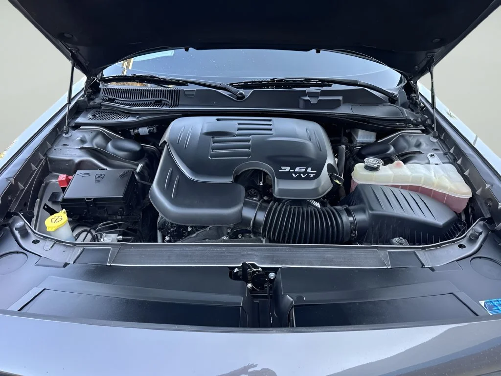 Used 2023 Gray Dodge SXT image 30