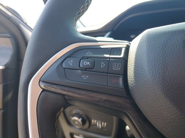 Used 2023 White Jeep Limited image 16