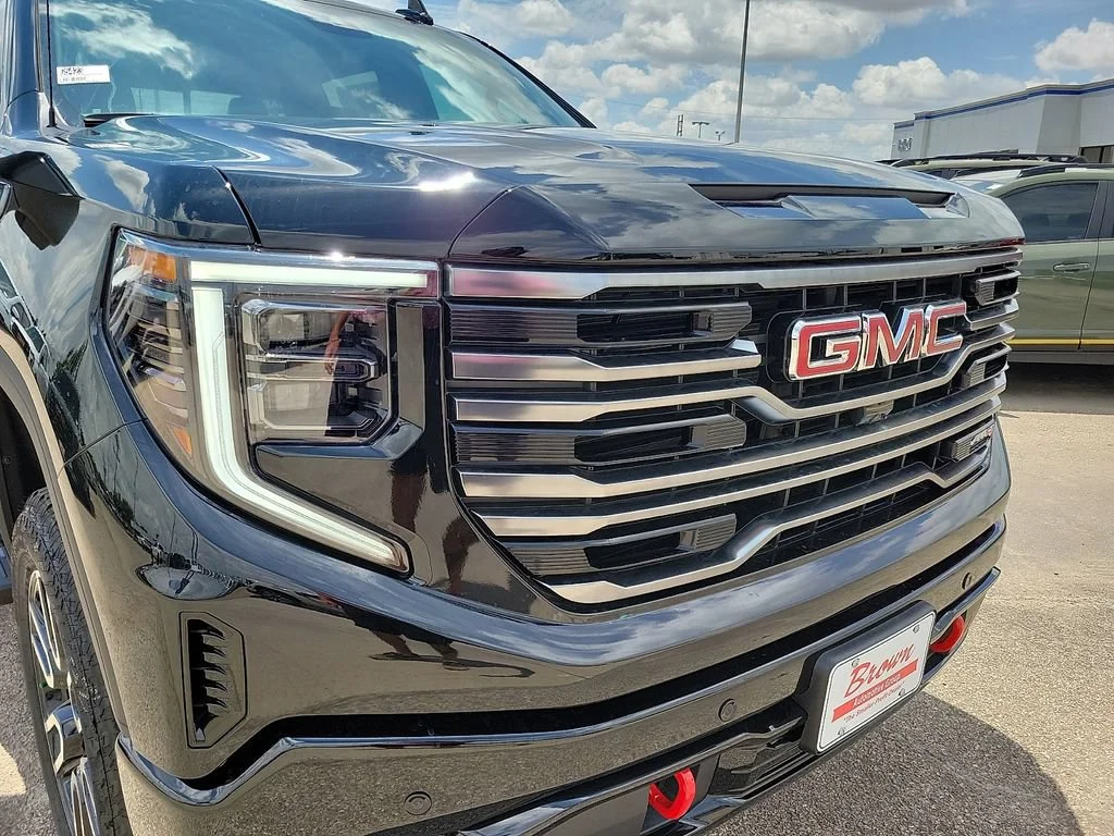 2026 GMC Sierra 1500 AT4 - Photo 13