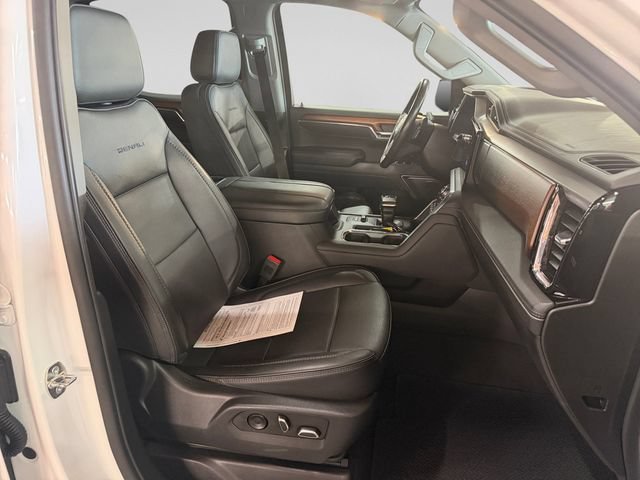 Used 2023 WHITE FROST TRICOAT GMC Denali image 14