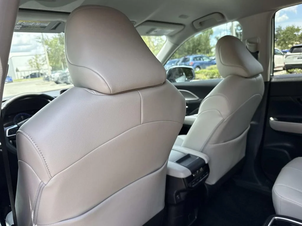 Used 2025 Silver Toyota XLE image 13