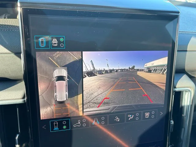 2027 GMC Yukon Denali - Photo 44