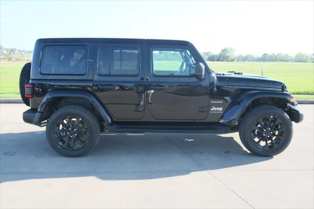 New 2023 Black Clear-Coat Exterior Paint Jeep Sahara 4xe image 2
