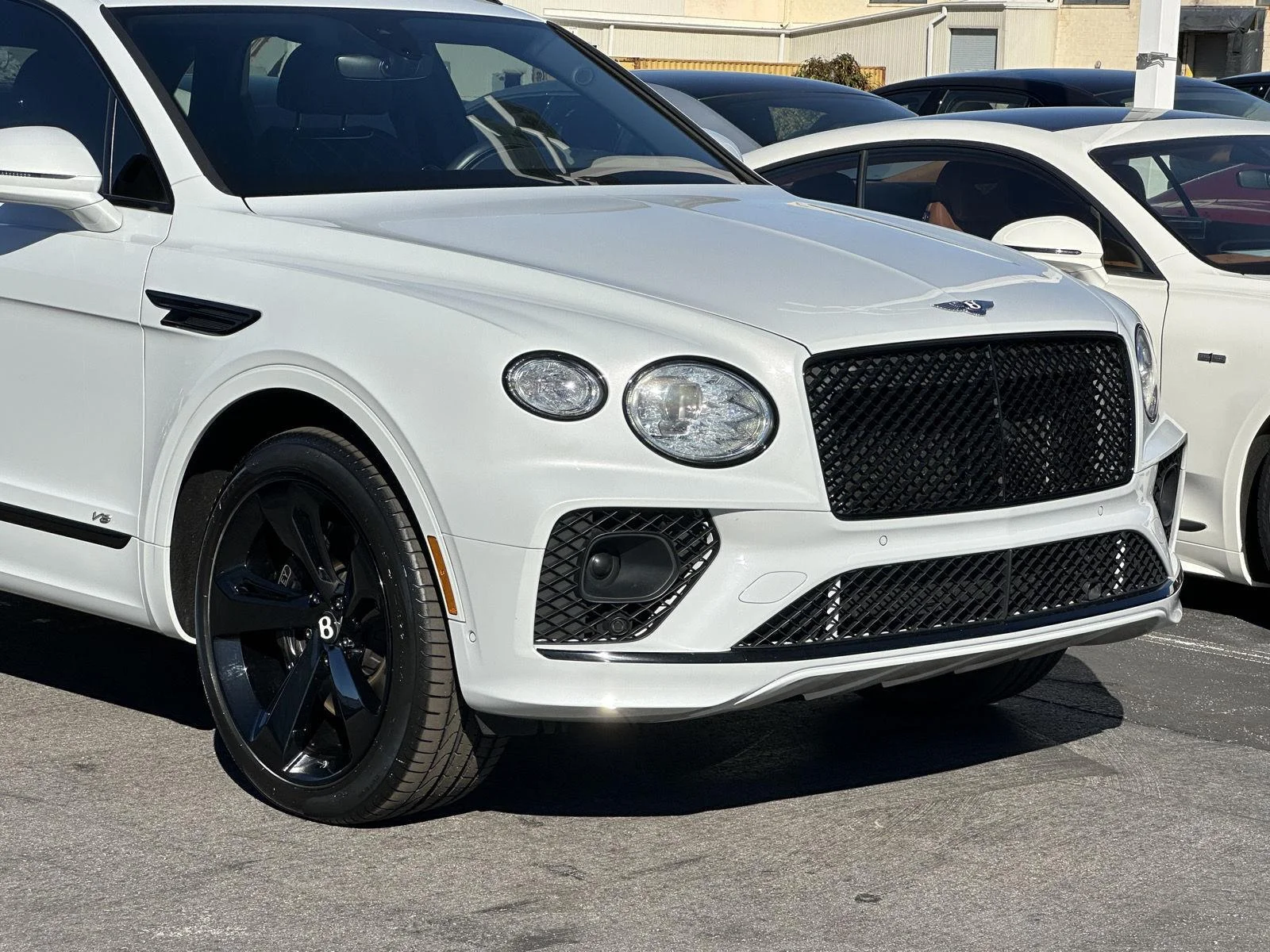 Used 2021 Ghost White Pearlescent Bentley V8 image 55