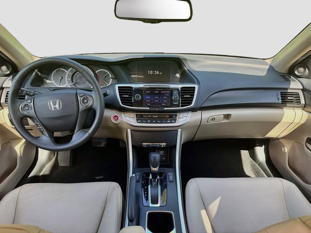Used 2014 Silver Honda EX-L image 15