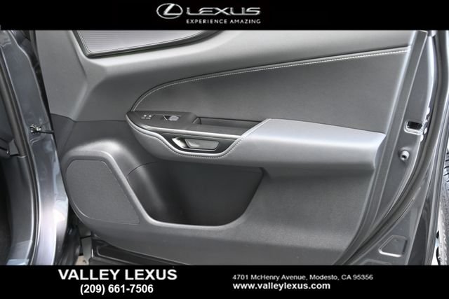 2026 Lexus NX 450h+ F-Sport - Photo 17