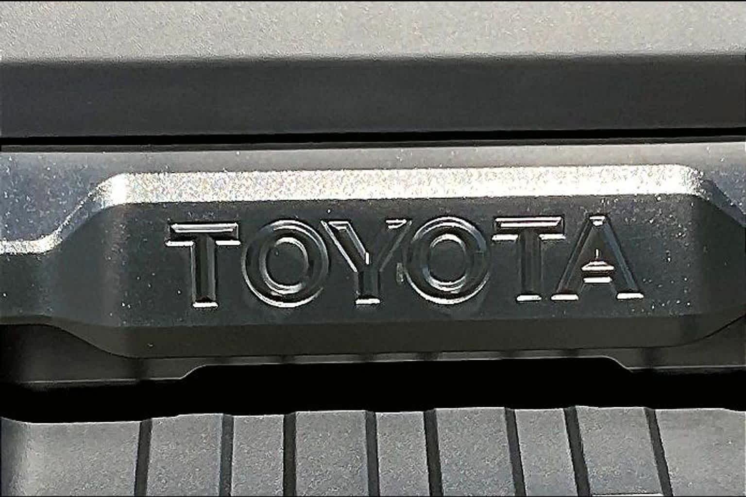 2026 Toyota Tundra SR5 - Photo 15