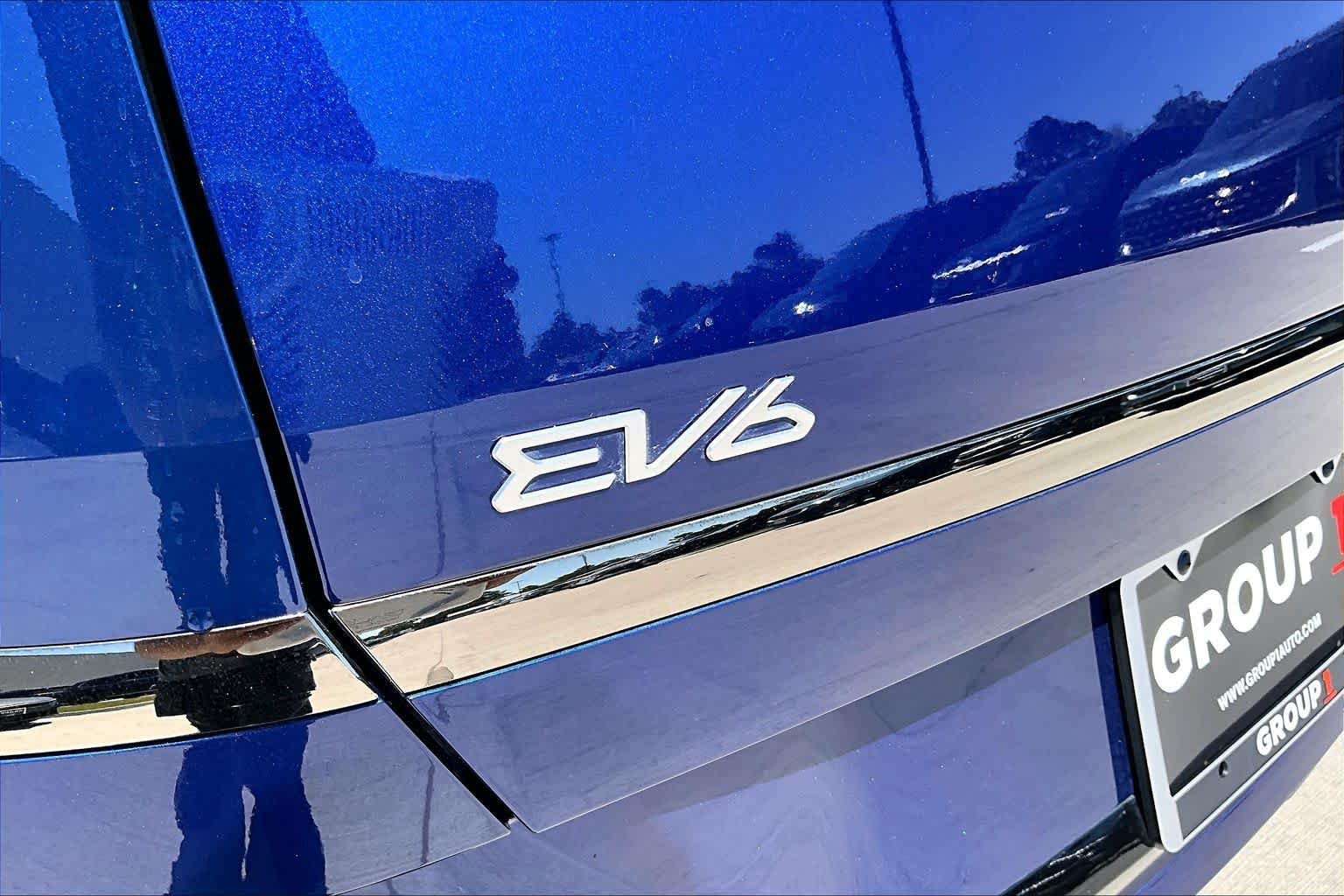 Used 2023 Yacht Blue Kia GT image 29