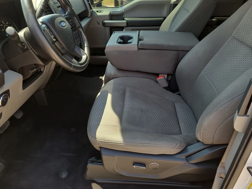 Used 2018 White Ford XLT image 20