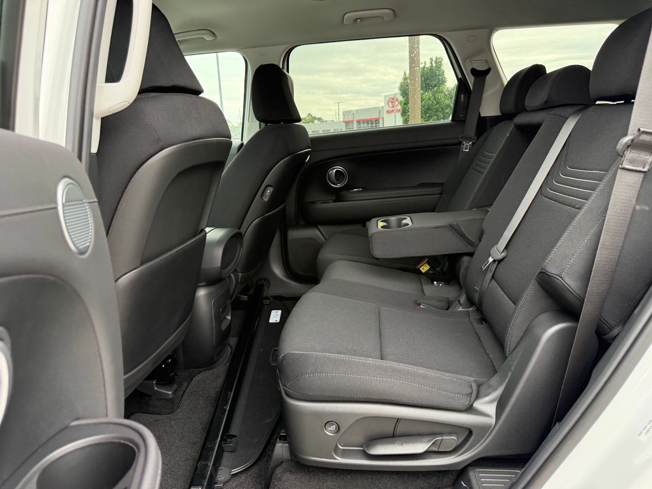 New 2026 Creamy White Pearl Hyundai SE image 14