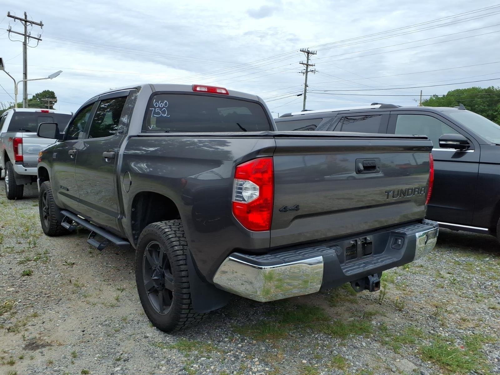 Used 2017 Magnetic Gray Metallic Toyota SR5 image 3