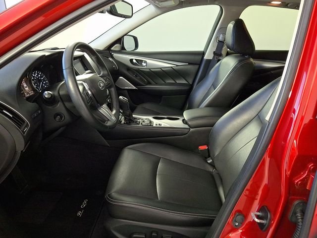 Used 2022 Red INFINITI LUXE image 15