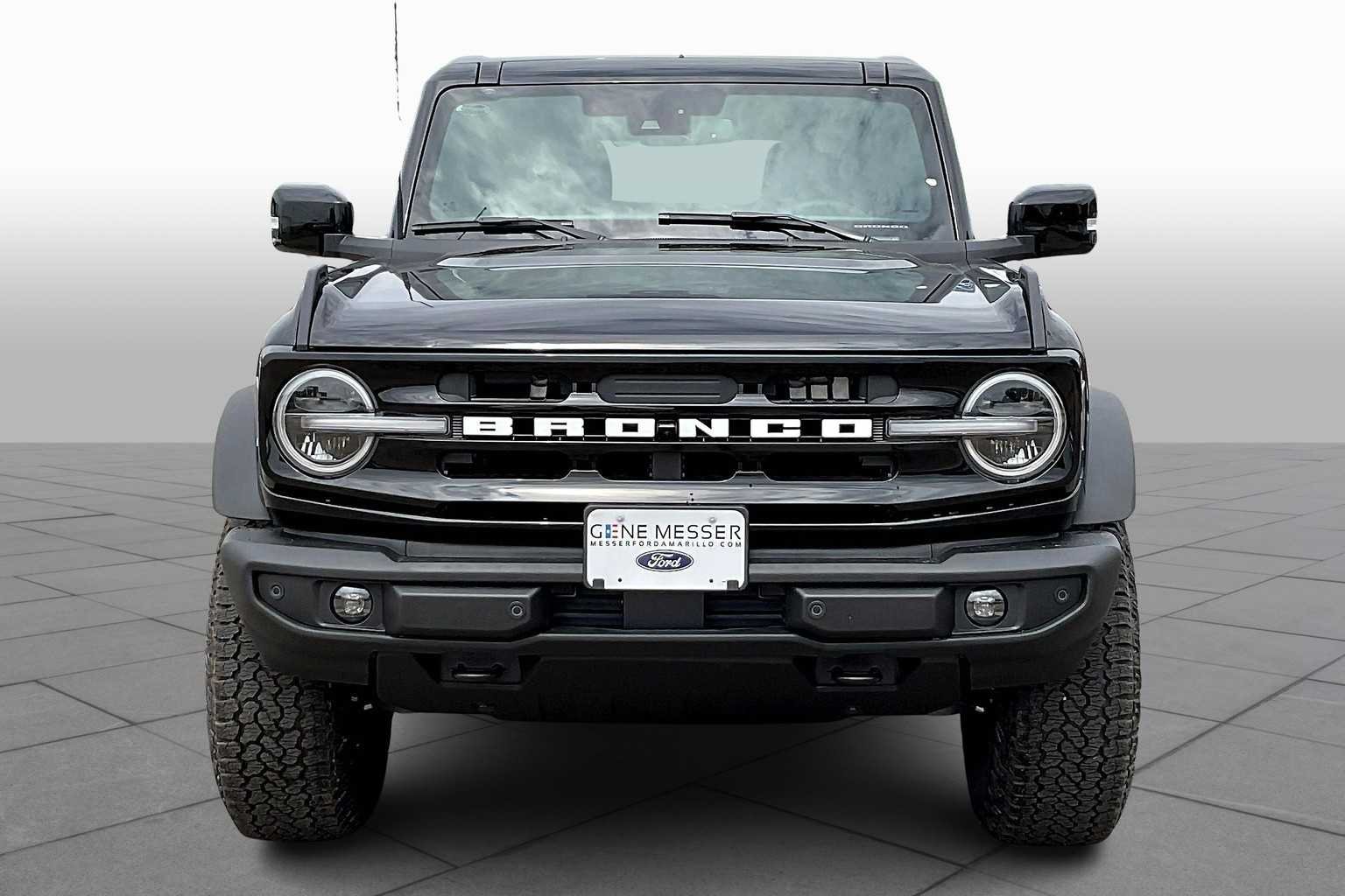 Certified Used 2025 Shadow Black Ford Outer Banks image 3