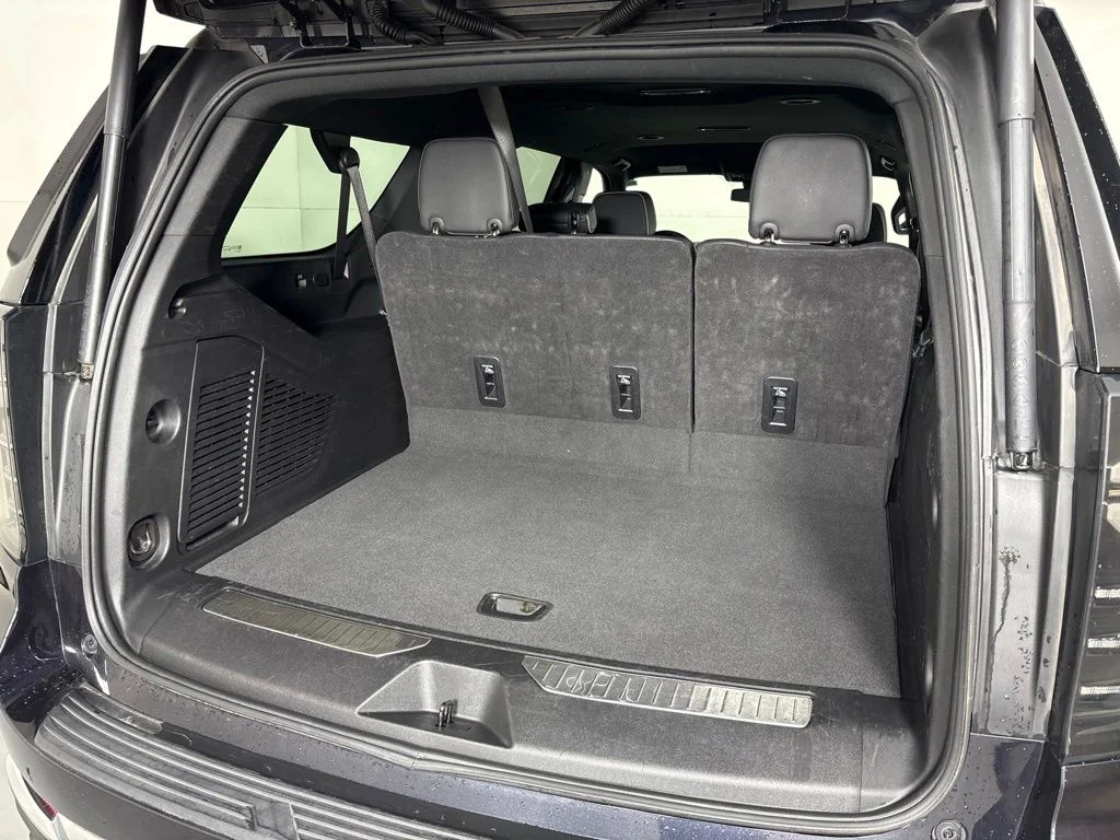 Used 2025 Gray Chevrolet Premier image 26