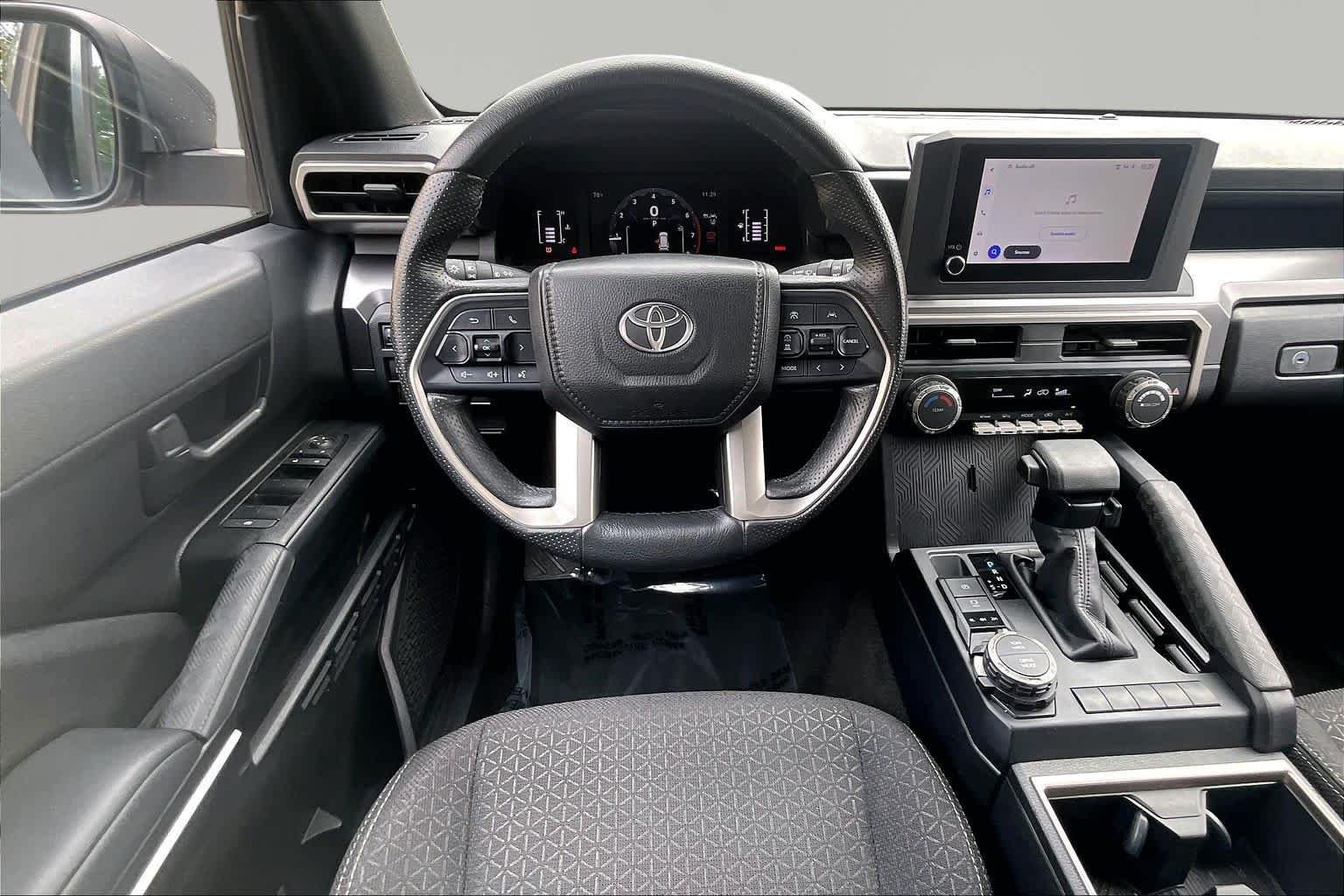 Used 2025 Cutting Edge Toyota SR5 image 6