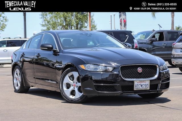 2018 Jaguar XE 25t's photo
