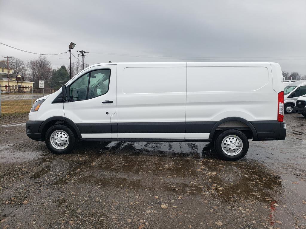 New 2026 Oxford White Ford Cargo Van image 7