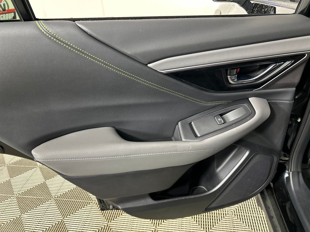Used 2025 Black Subaru Onyx Edition image 16