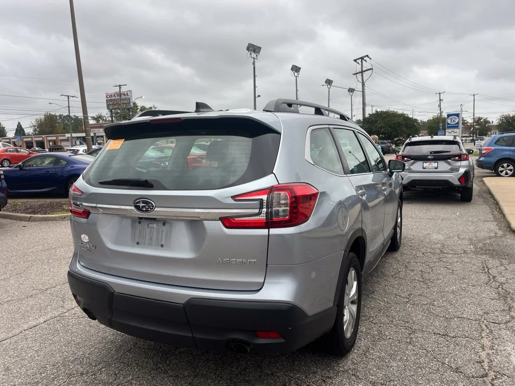 Used 2023 Silver Subaru Base image 4