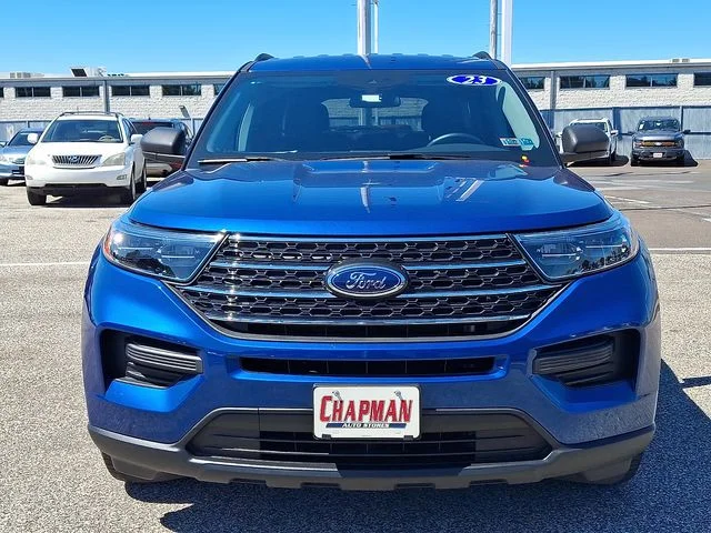 Certified Used 2023 Blue Metallic Ford XLT image 2