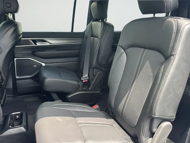 New 2026 Silver Zynith Jeep Limited Altitude image 27