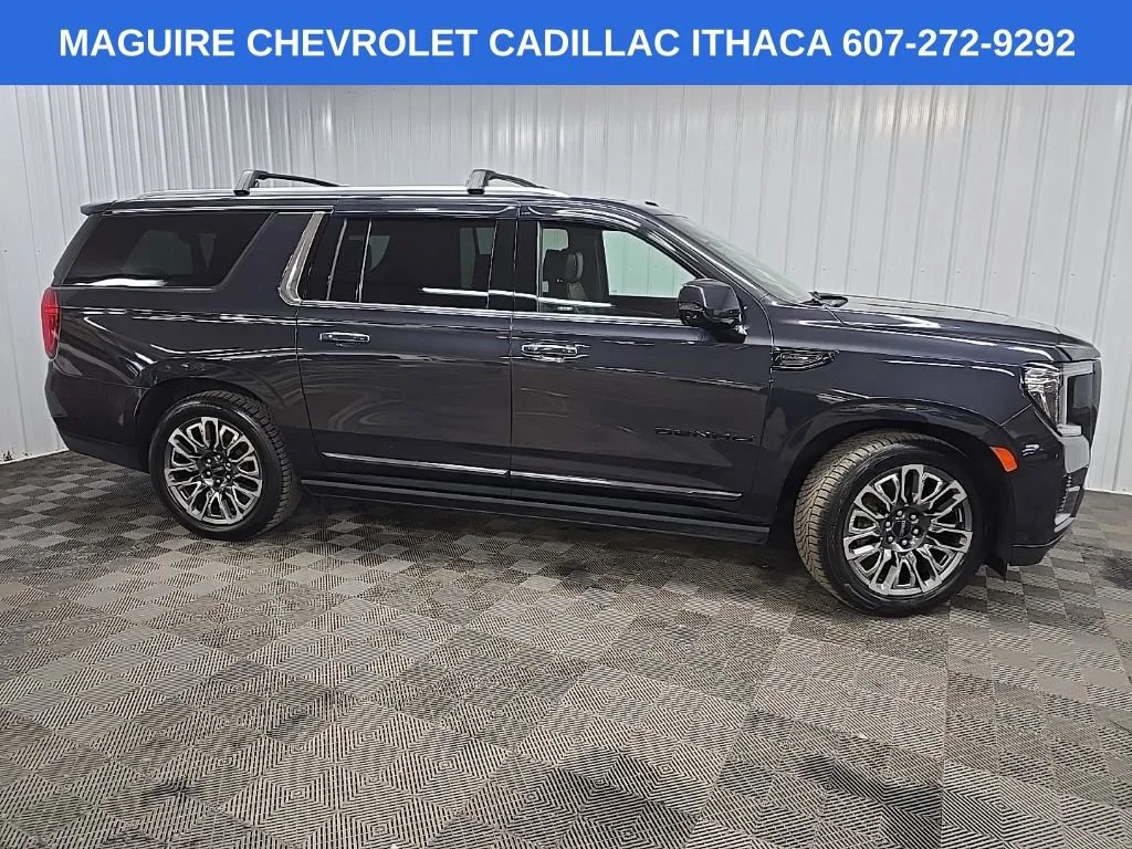 2023 GMC Yukon Denali Ultimate AWD's photo
