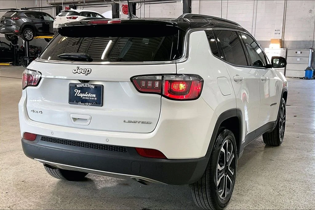 Used 2023 White Jeep Limited image 13