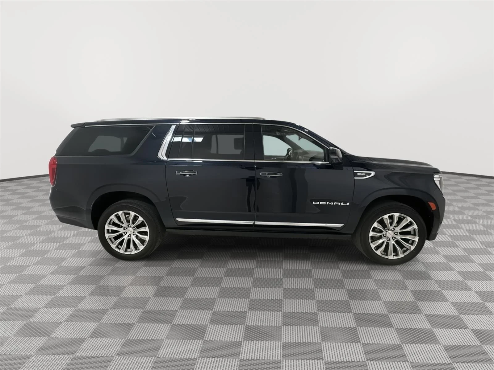 Used 2023 Midnight Blue Metallic GMC Denali image 6