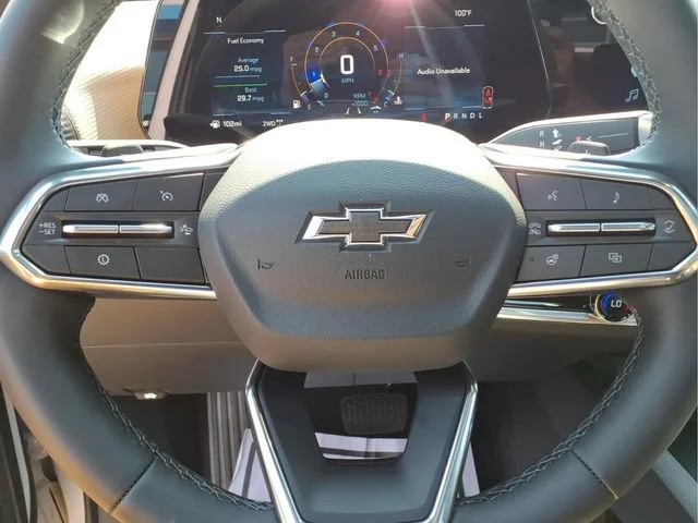 New 2027 Polar White Tricoat Chevrolet ACTIV image 11