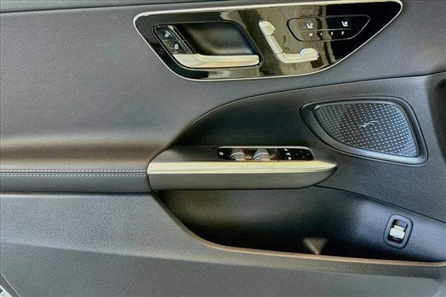 New 2026 Polar White Mercedes-Benz C 300 image 46