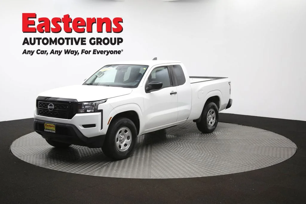 Used 2022 White Nissan S image 53