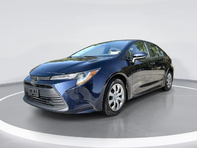 Used 2024  Toyota LE image 1