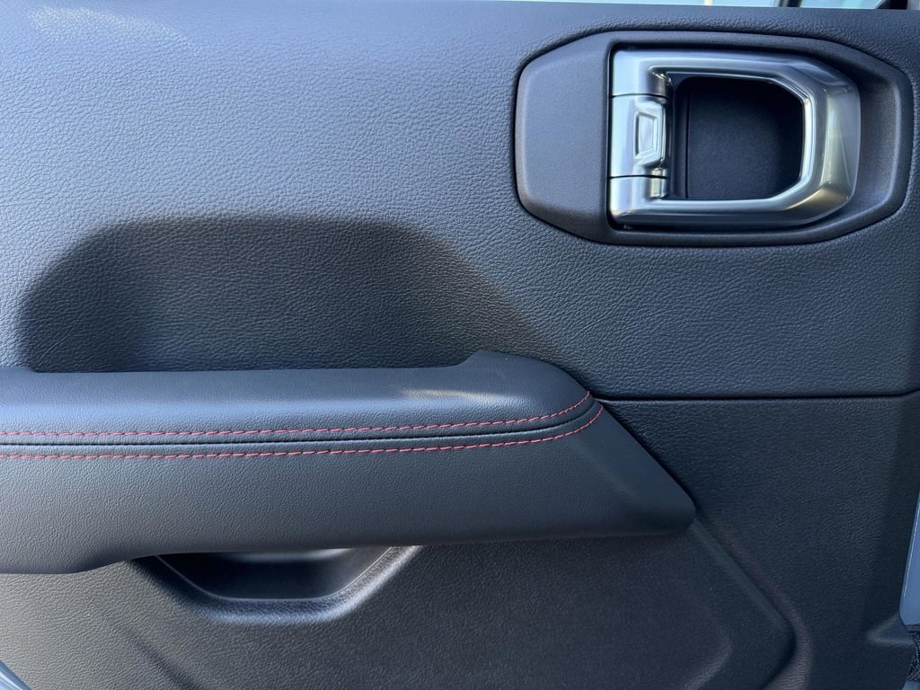 2025 Jeep Wrangler 4-Door Rubicon - Photo 28