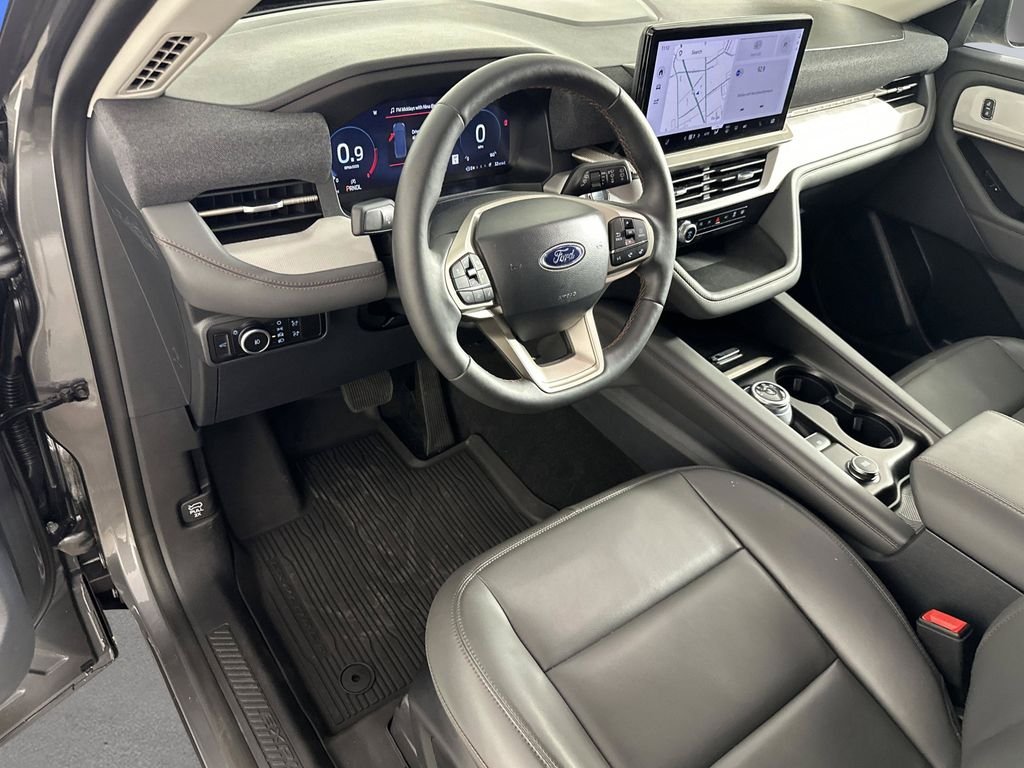 2025 Ford Explorer Active - Photo 10