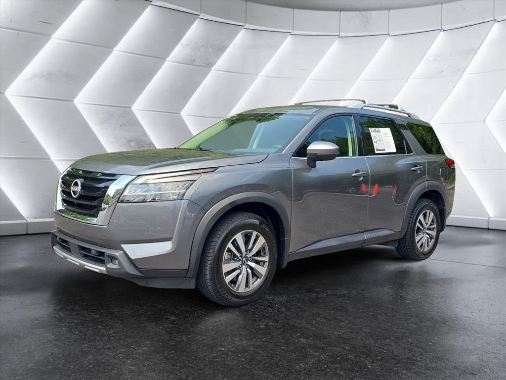 Used 2022 Gray Nissan SL image 1