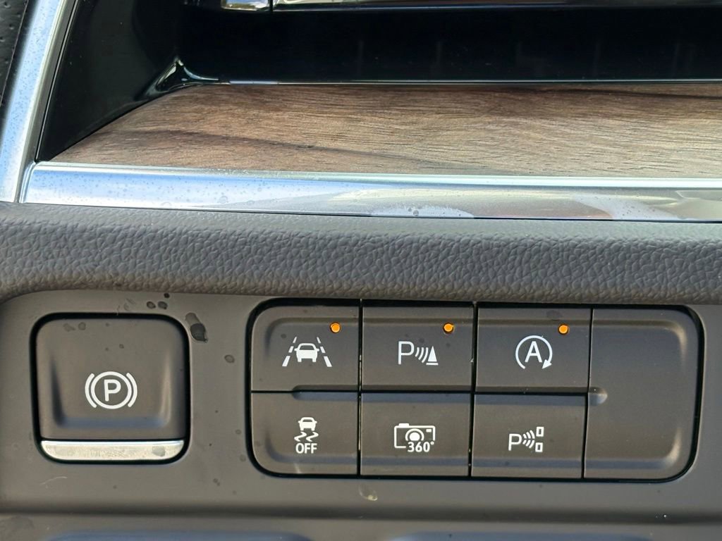 2026 Chevrolet Suburban High Country - Photo 34