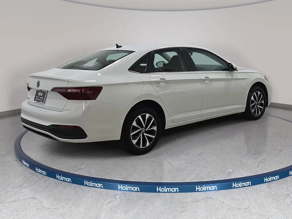 Used 2024 Pure White Volkswagen 1.5T S image 6